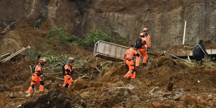 Guatemala: Una persona fallecida por derrumbe en carretera a El Salvador; paso continúa cerrado