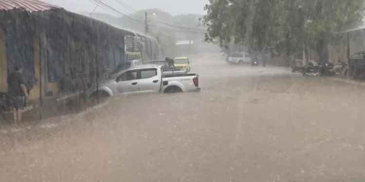 Honduras declara estado de emergencia en Tegucigalpa por fuertes lluvias e inundaciones