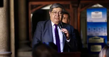 Francisco Jiménez continúa como ministro de Gobernación de Guatemala a pesar de su renuncia en medio de escándalo por fuga de prisioneros