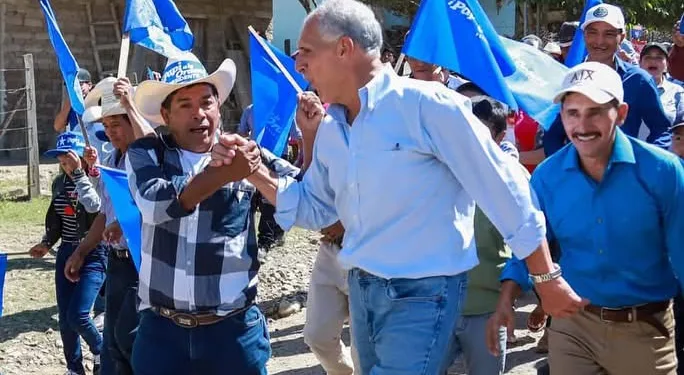 Honduras: Presidenciable nacionalista inicia gira en Lempira y promete kits de maquinaria para caminos productivos