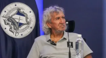 El Mágico González se vestirá de azulgrana para el Clásico de Leyendas entre Real Madrid y Barcelona en San Salvador