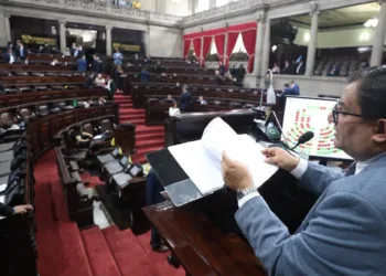 Guatemala aprueba la Ley Antipandillas: presidente celebra nueva herramienta para combatir maras y crimen organizado