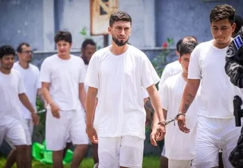 “Gota a gota”: préstamos ilegales y lavado de dinero que ahogan en Centroamérica