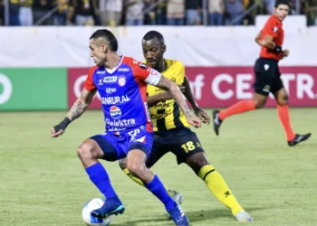 Real España y Xelajú empatan 1-1 en la semifinal de ida de la Copa Centroamericana Concacaf