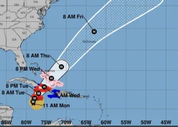 Huracán Melissa impacta al Caribe y deja lluvias en Panamá