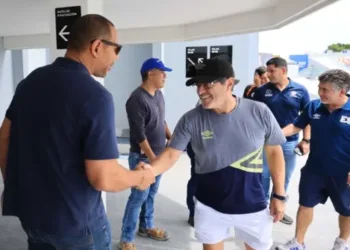 Hugo Pérez y Mauricio Cienfuegos regresan al fútbol salvadoreño para liderar el desarrollo deportivo en Estados Unidos