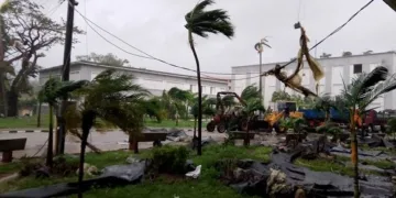 Huracán Melissa golpea el este de Cuba con vientos de 195 km/h tras devastar Jamaica y dejar al menos diez muertos