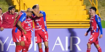 Xelajú vence a Real España en penales y avanza a la gran final de la Copa Centroamericana