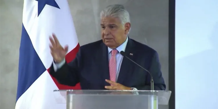 Presidente Mulino afirma que Panamá no necesita nuevas leyes anticorrupción y pide aplicar las normas vigentes