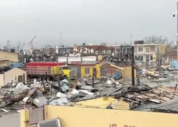 Bukele anuncia el envío de ayuda humanitaria y rescatistas a Jamaica tras huracán