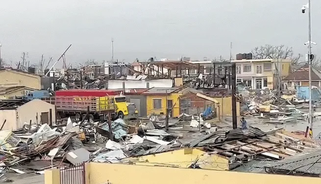 Bukele anuncia el envío de ayuda humanitaria y rescatistas a Jamaica tras huracán