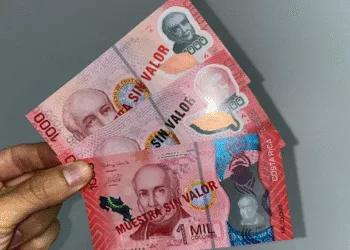 Costa Rica saca de circulación billetes de mil colones de series A y B