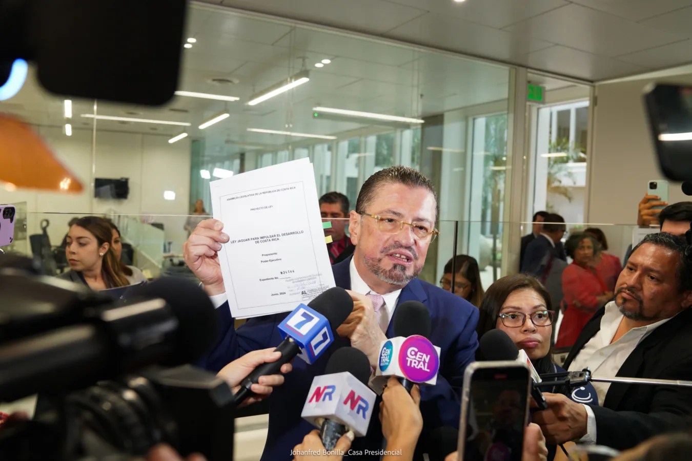 presidente rodrigo chaves