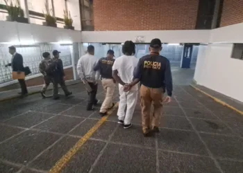 314 guatemaltecos deportados fueron remitidos a la Policía porque tenían procesos judiciales