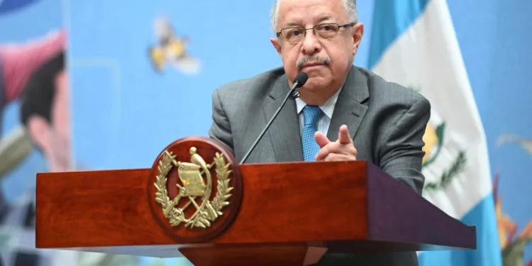 Guatemala denuncia ante la OEA un “golpe de Estado técnico” contra el gobierno de Arévalo