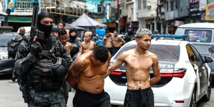 El origen del Comando Vermelho: la banda criminal responsable de la batalla en las favelas de Brasil
