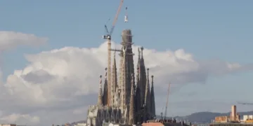 La Sagrada Familia se convierte en la iglesia más alta del mundo con 162 metros de altura