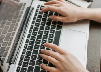 Cloudflare provoca caída global: millones sin acceso a X, ChatGPT y juegos online