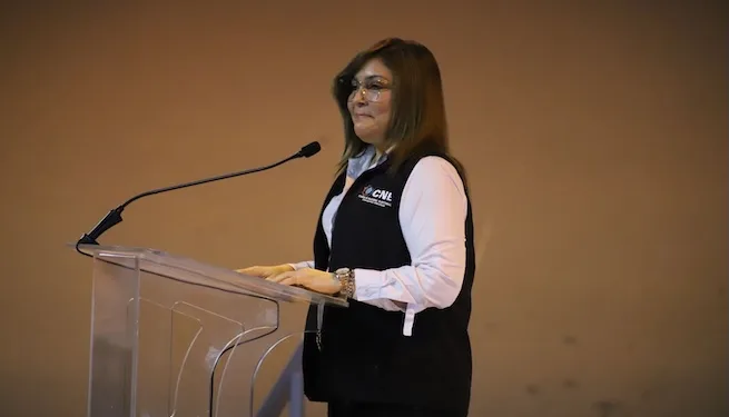 Honduras inicia elecciones en medio de tensión política y retrasos en apertura de urnas