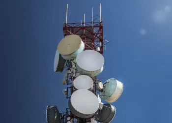 Denuncian en Costa Rica que subasta de frecuencias pone en riesgo la libertad de expresión