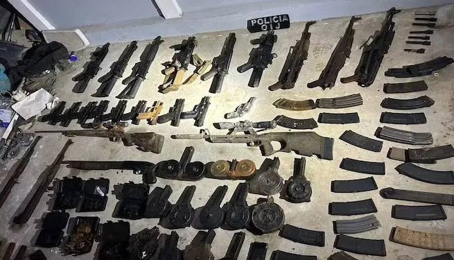 Costa Rica decomisa 32 armas y desarticula facción violenta ligada al Caribe Sur