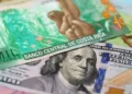 Colón costarricense marca su nivel más fuerte en 17 años por histórica oferta de dólares