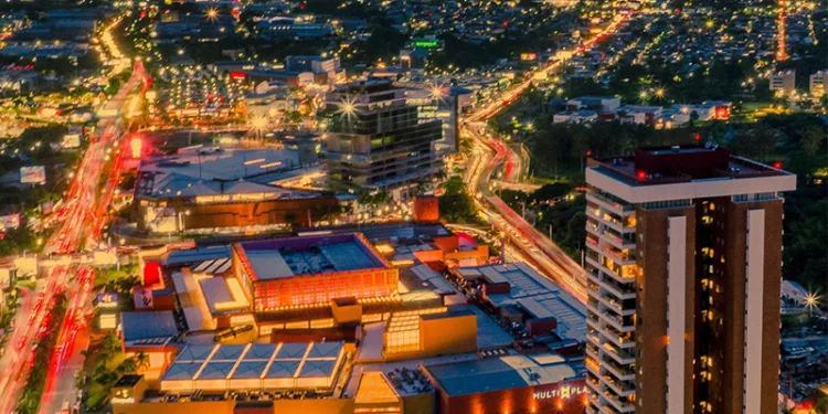 La actividad económica de El Salvador crece 7.8 % con la construcción como motor