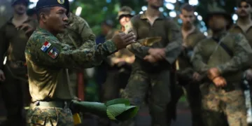 Presidente panameño rechaza que desde su país se prepararen actos hostiles contra Venezuela