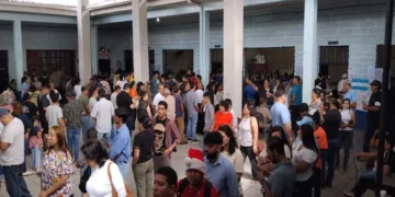 El 59% de las urnas abrieron con retraso en elecciones hondureñas