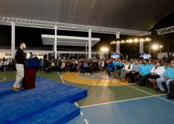 Bukele inaugura 70 escuelas y proyecta rehabilitar 324 centros más