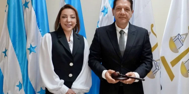Fiscalía hondureña promueve antejuicio contra magistrados del Tribunal de Justicia Electoral por inscripción de candidatos