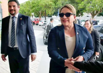 Presidenta de Honduras llega a Brasil para la Conferencia sobre Cambio Climático