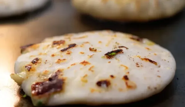 Día Nacional de la Pupusa: El Salvador celebra su plato más emblemático con orgullo y sabor