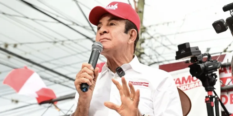 Candidato liberal hondureño anuncia sus primeros decretos si gana las elecciones: Comisión contra la Corrupción, tratado de extradición y gobierno digital