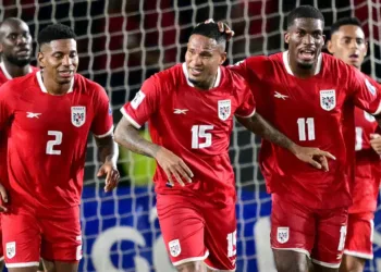 Panamá clasifica al Mundial tras golear 3-0 a El Salvador; Honduras y Costa Rica fuera