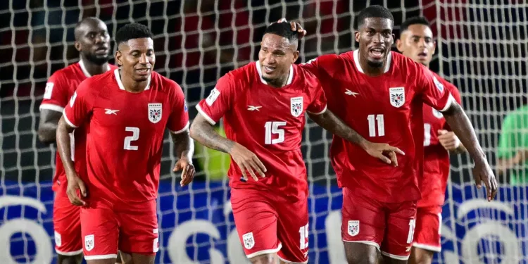 Panamá clasifica al Mundial tras golear 3-0 a El Salvador; Honduras y Costa Rica fuera