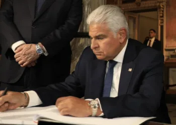 Mandatario panameño genera polémica por frases interpretadas como amenaza a magistrados electorales