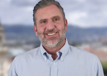 Guatemala: Juzgado cita a excandidato presidencial por caso ligado a una denuncia de la polémica fiscal general