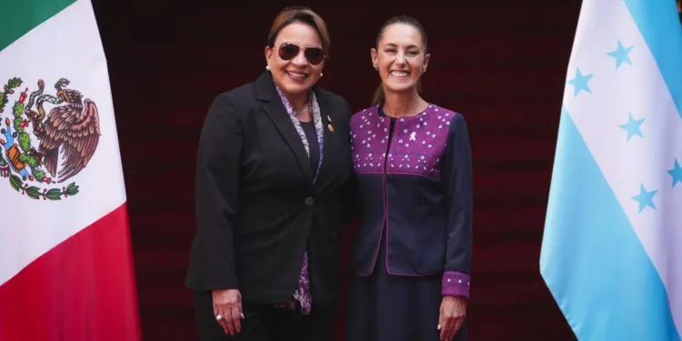 Presidenta Xiomara Castro asegura que su gobierno cumple con Honduras en medio de cuestionamientos por índices de violencia, narcoescándalos y nepotismo