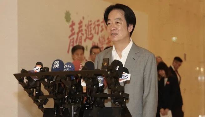 Presidente de Taiwán dice que su país debe construir su propia fuerza para frenar posible invasión china