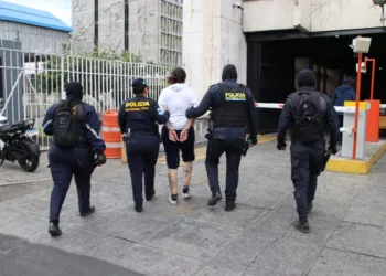 Exconvicta deportada desde EE UU es detenida en Guatemala tras asesinar a su pareja