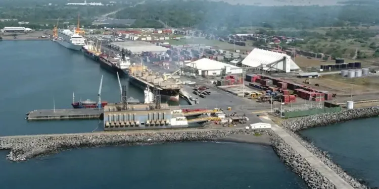 Puerto Quetzal de Guatemala enfrenta su peor crisis en 40 años y opera 12 veces por encima de su capacidad