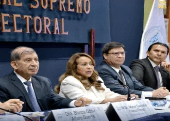 Corte Suprema de Guatemala ampara a magistrados electorales y los reintegra en sus funciones
