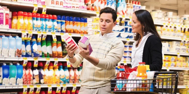 El bolsillo manda: marcas económicas crecen en Centroamérica y las premium retroceden