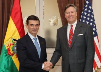 EE UU y Bolivia restablecen relaciones diplomáticas tras 17 años de ruptura