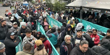 ¡Locura premundialista en Guatemala! Acampan por días para conseguir boletos rumbo al sueño del 2026