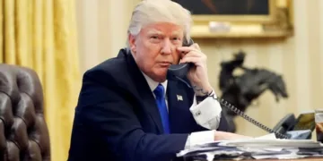 Una nueva advertencia: Trump declara “cerrado” el espacio aéreo de Venezuela y refuerza el cerco militar en el Caribe