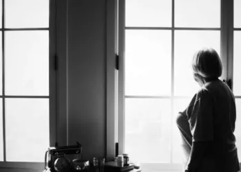 Cada vez más personas viven solas en Costa Rica: la cifra se duplicó en 20 años