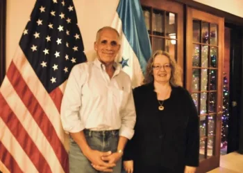 EE UU ratifica la cooperación con el nuevo gobierno de Honduras y pone el foco en seguridad y migración