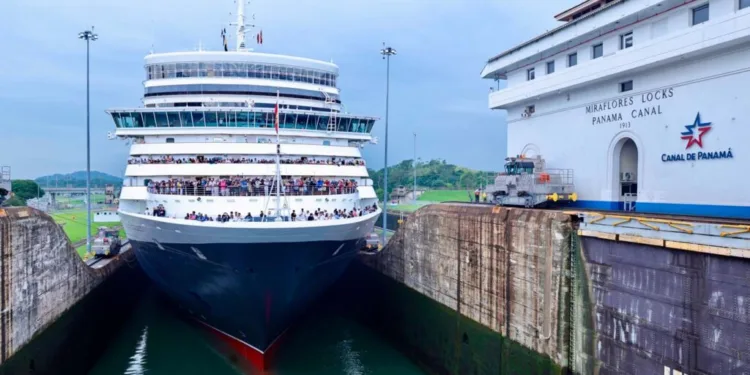 Panamá acelera su recuperación económica con un crecimiento de 4.2 % impulsado por transporte y turismo